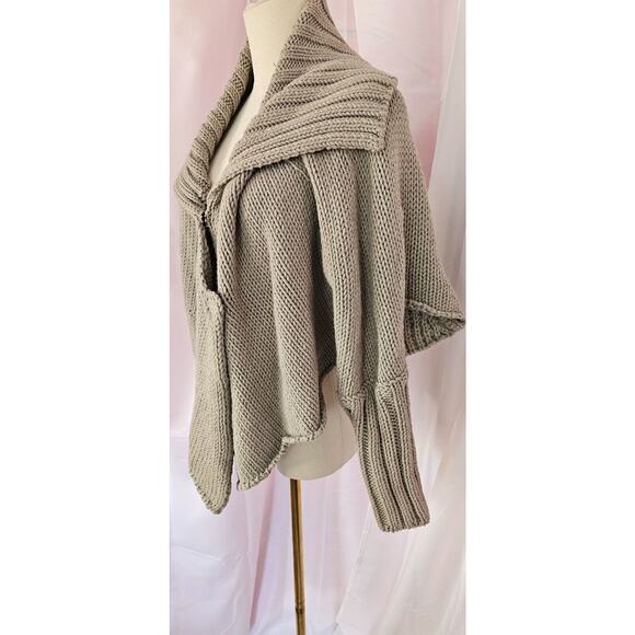 NEW STEFANEL Grey Knit Asymmetric Wrap Jumper Shawl Unusual Oversized WOOL Bl XS - Picture 2 of 4